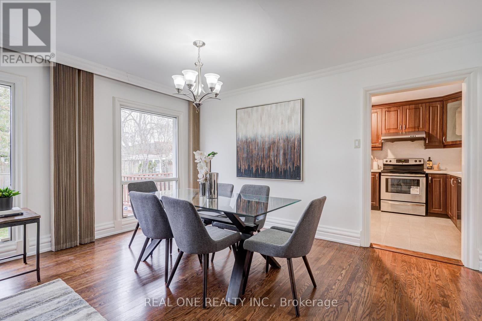 Main - 26 Elvaston Drive, Toronto, Ontario  M4A 1M9 - Photo 6 - C12817594