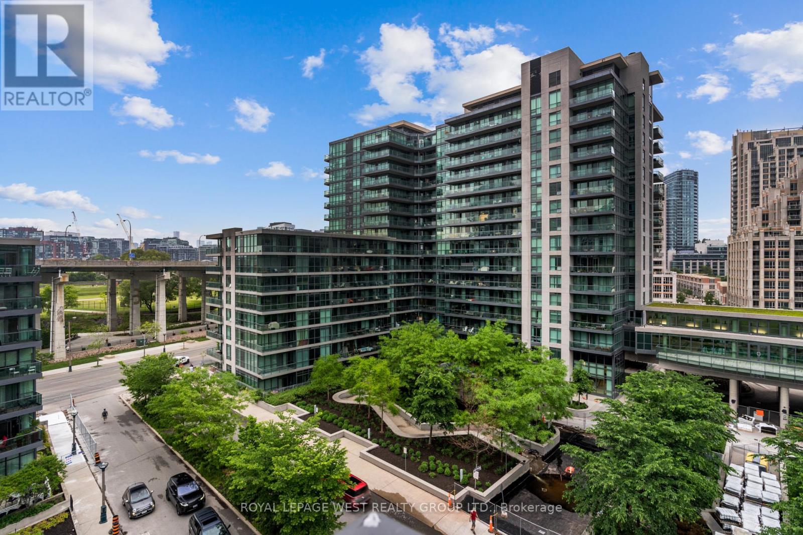 703 - 219 Fort York Boulevard, Toronto, Ontario  M5V 1B1 - Photo 11 - C12817598