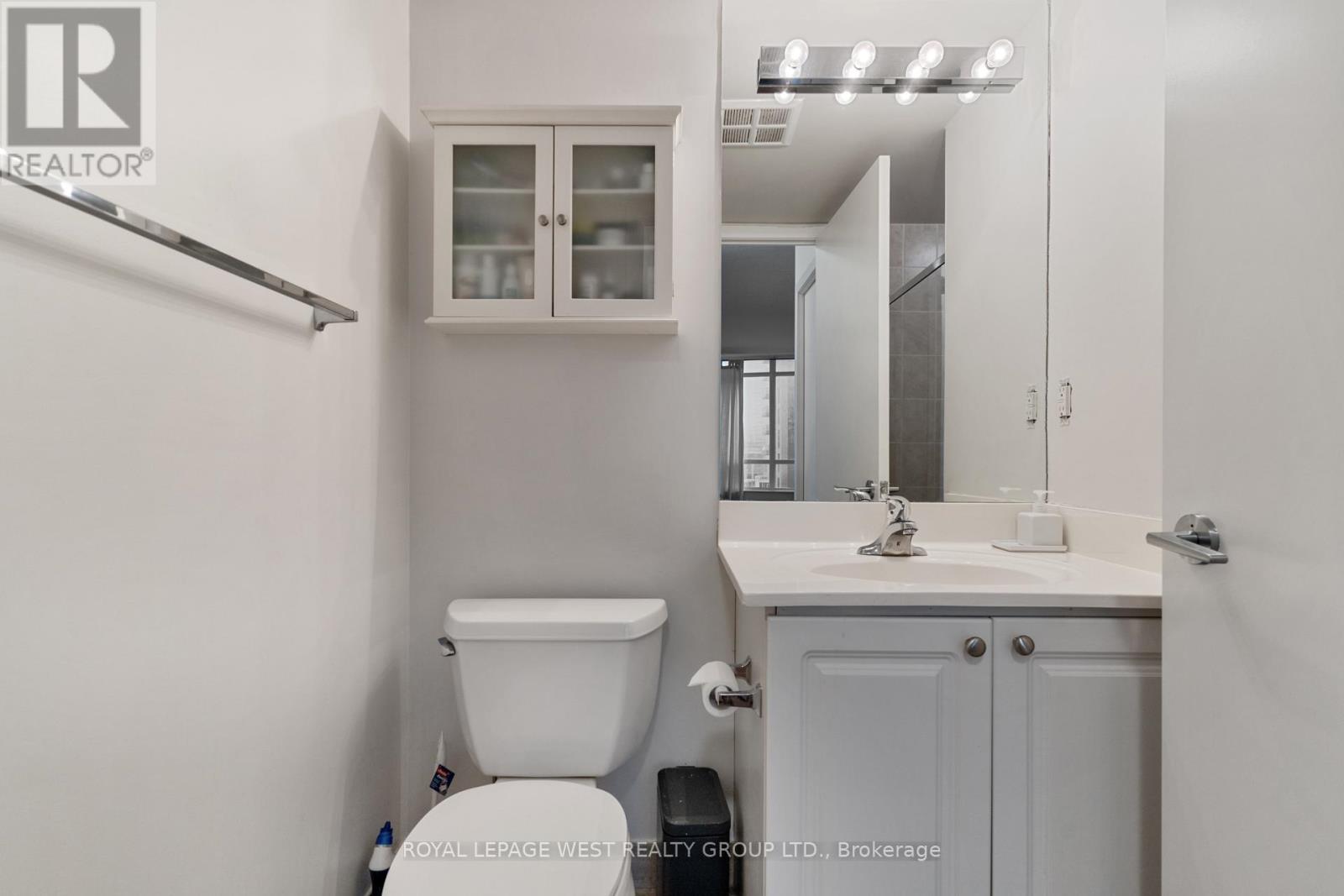 703 - 219 Fort York Boulevard, Toronto, Ontario  M5V 1B1 - Photo 30 - C12817598