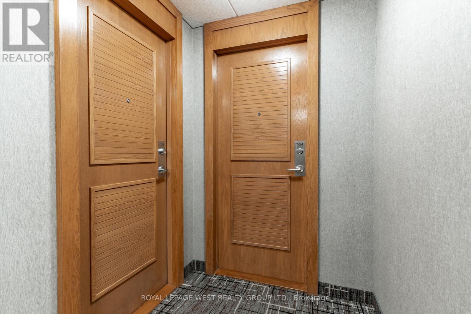 703 - 219 Fort York Boulevard, Toronto, Ontario  M5V 1B1 - Photo 5 - C12817598