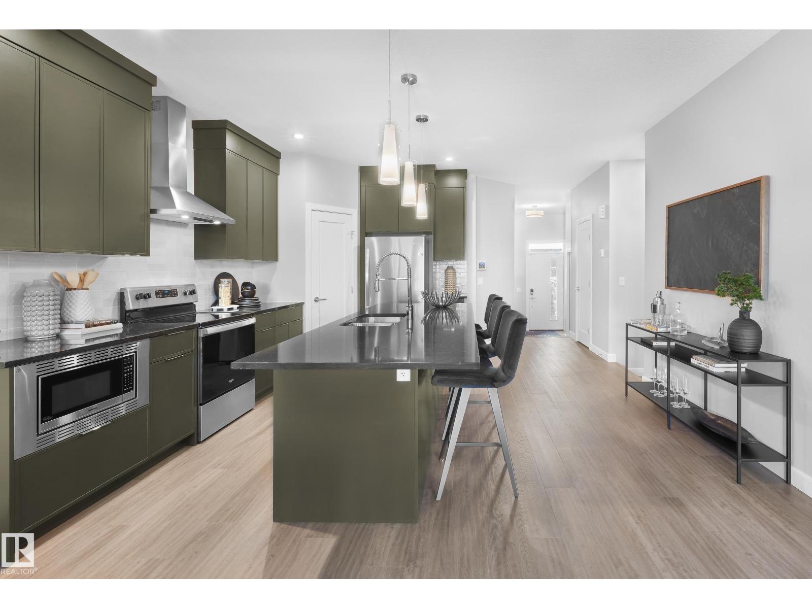 5637 HAWTHORN WY SW, Edmonton, Alberta