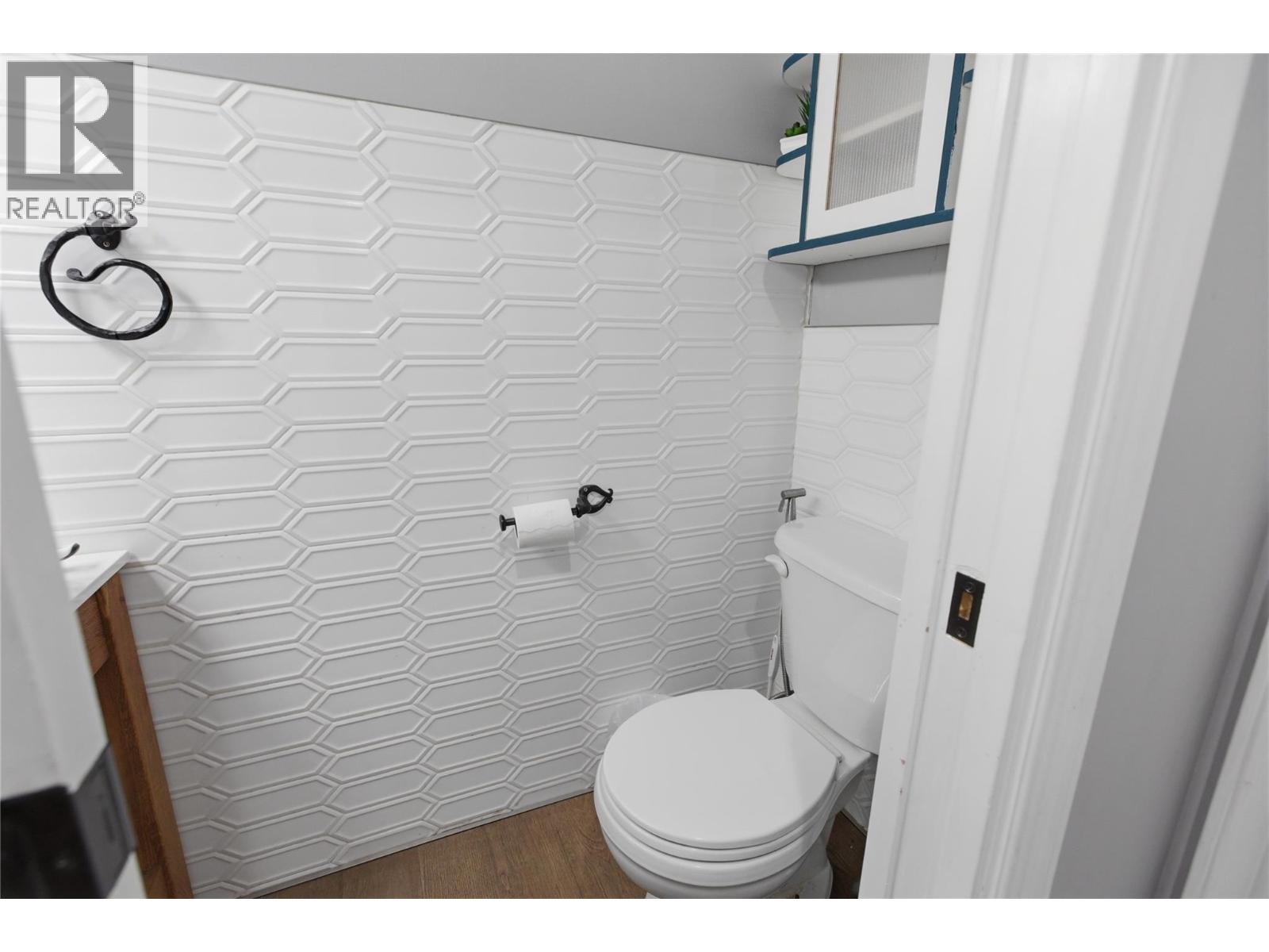 444 Azure Place, Kamloops, British Columbia  V2E 2R2 - Photo 34 - 10376579