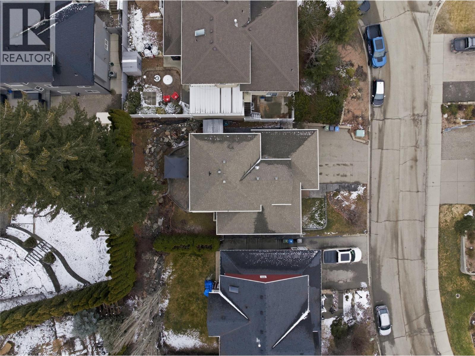 444 Azure Place, Kamloops, British Columbia  V2E 2R2 - Photo 8 - 10376579