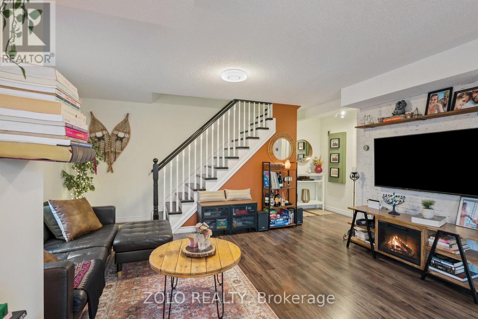 2 - 13 Cheltenham Road, Barrie, Ontario  L4M 0E7 - Photo 6 - S12817604