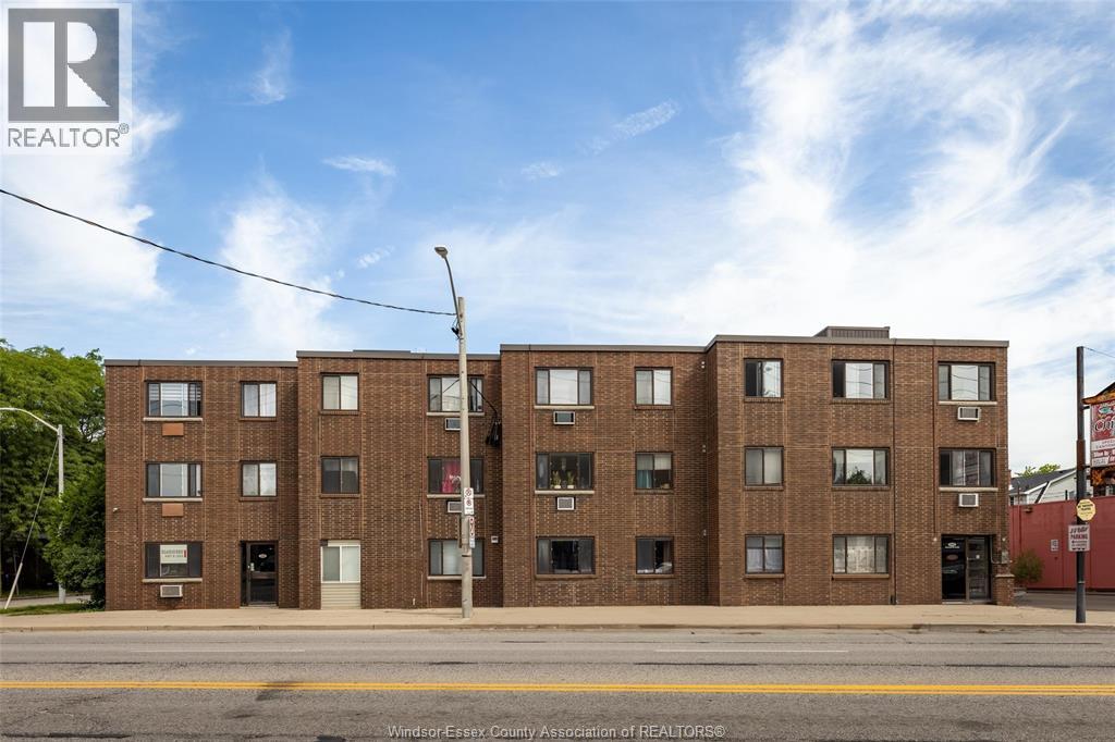 MLS# 26003948: 360 TECUMSEH ROAD W Unit# 301, Windsor, Canada