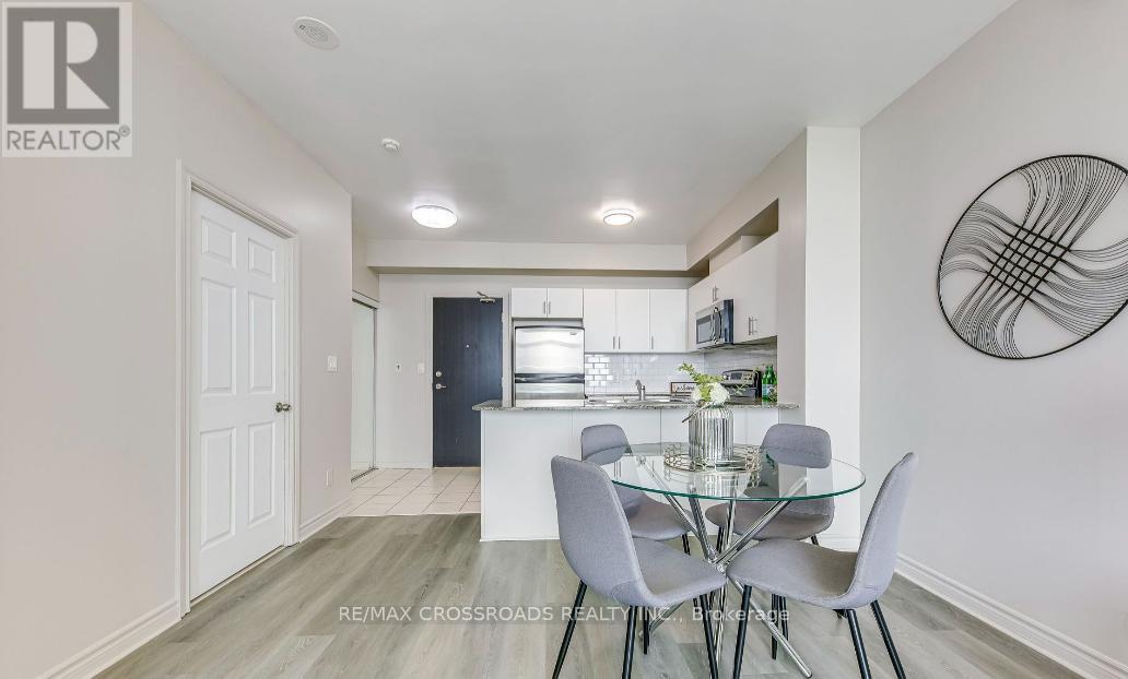 2303 - 3504 Hurontario Street, Mississauga, Ontario  L5B 0B9 - Photo 2 - W12817578