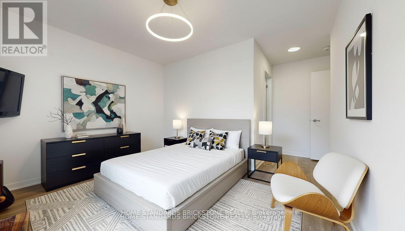 H212 - 90 Canon Jackson Drive, Toronto, Ontario  M6M 0C1 - Photo 5 - W12817586