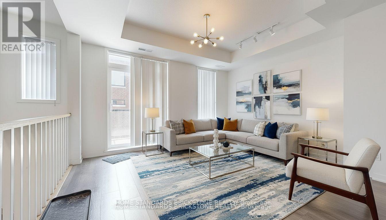 H212 - 90 Canon Jackson Drive, Toronto, Ontario  M6M 0C1 - Photo 9 - W12817586