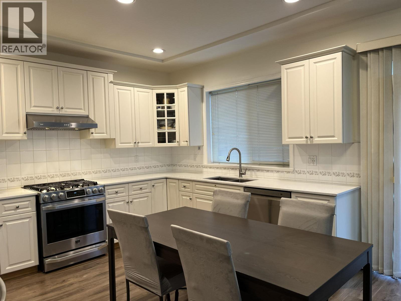 Listing Picture 8 of 30 : 6080 RICHARDS DRIVE, Richmond / 烈治文 - 魯藝地產 Yvonne Lu Group - MLS Medallion Club Member