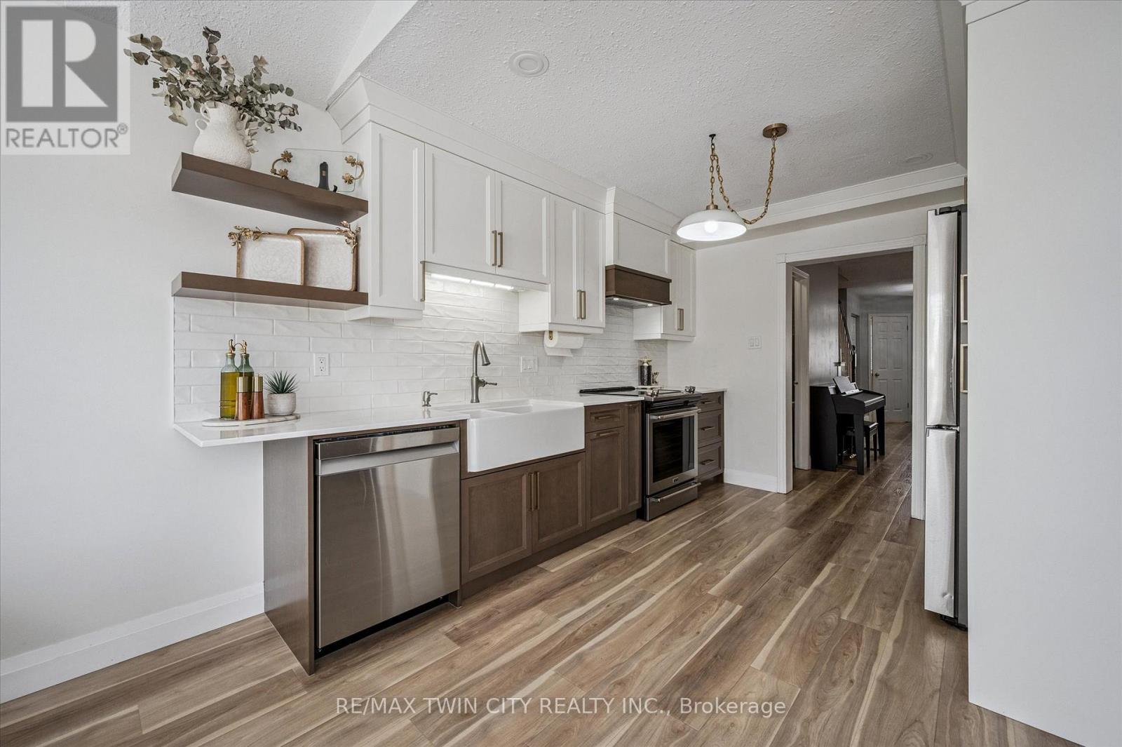 23 Whittaker Crescent, Cambridge, Ontario  N1T 1Z4 - Photo 11 - X12817580