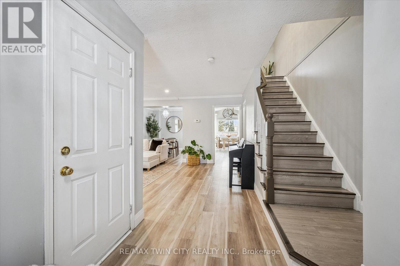 23 Whittaker Crescent, Cambridge, Ontario  N1T 1Z4 - Photo 7 - X12817580