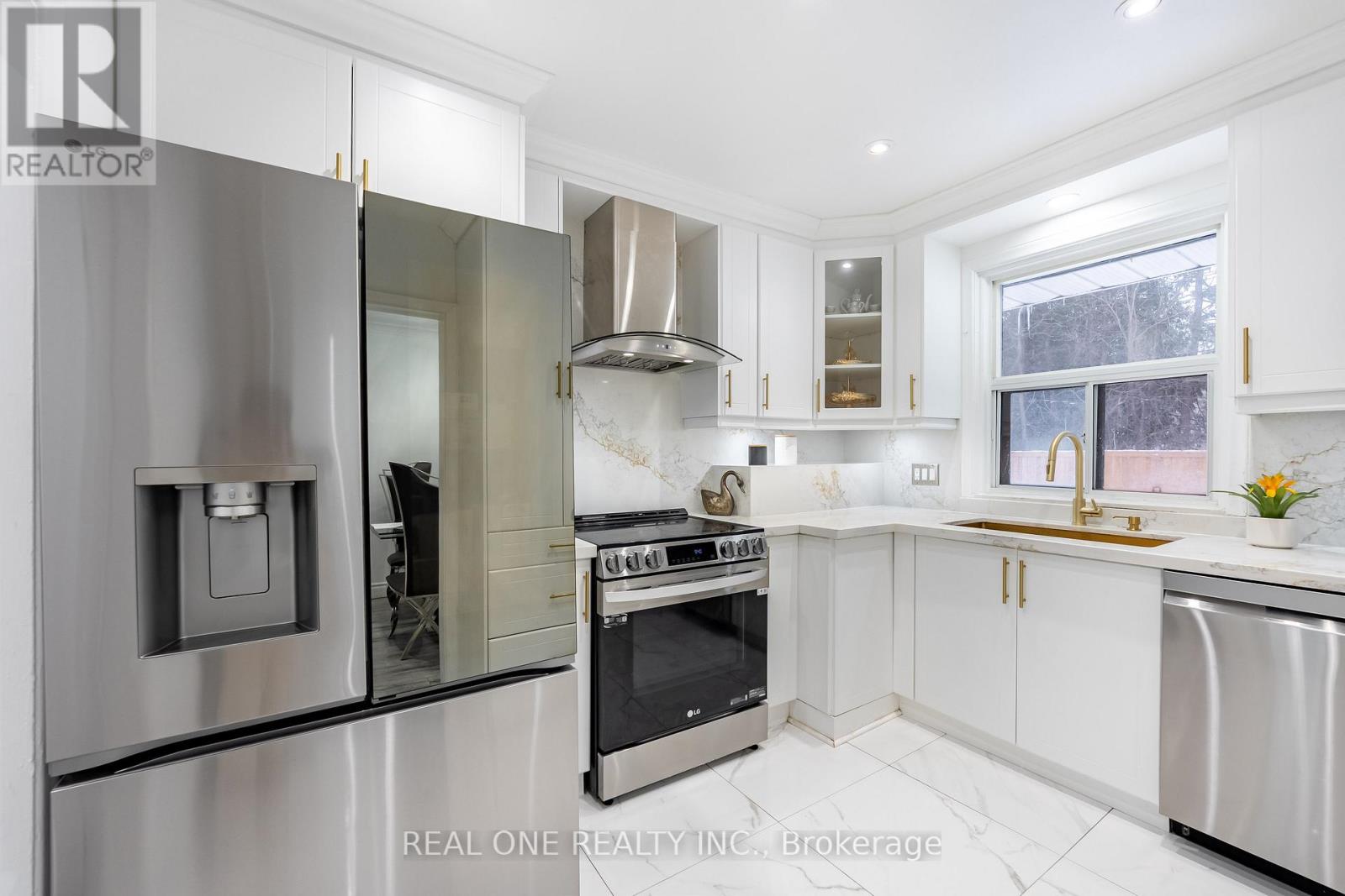 18 Courton Drive, Toronto, Ontario  M1R 1K8 - Photo 14 - E12756158