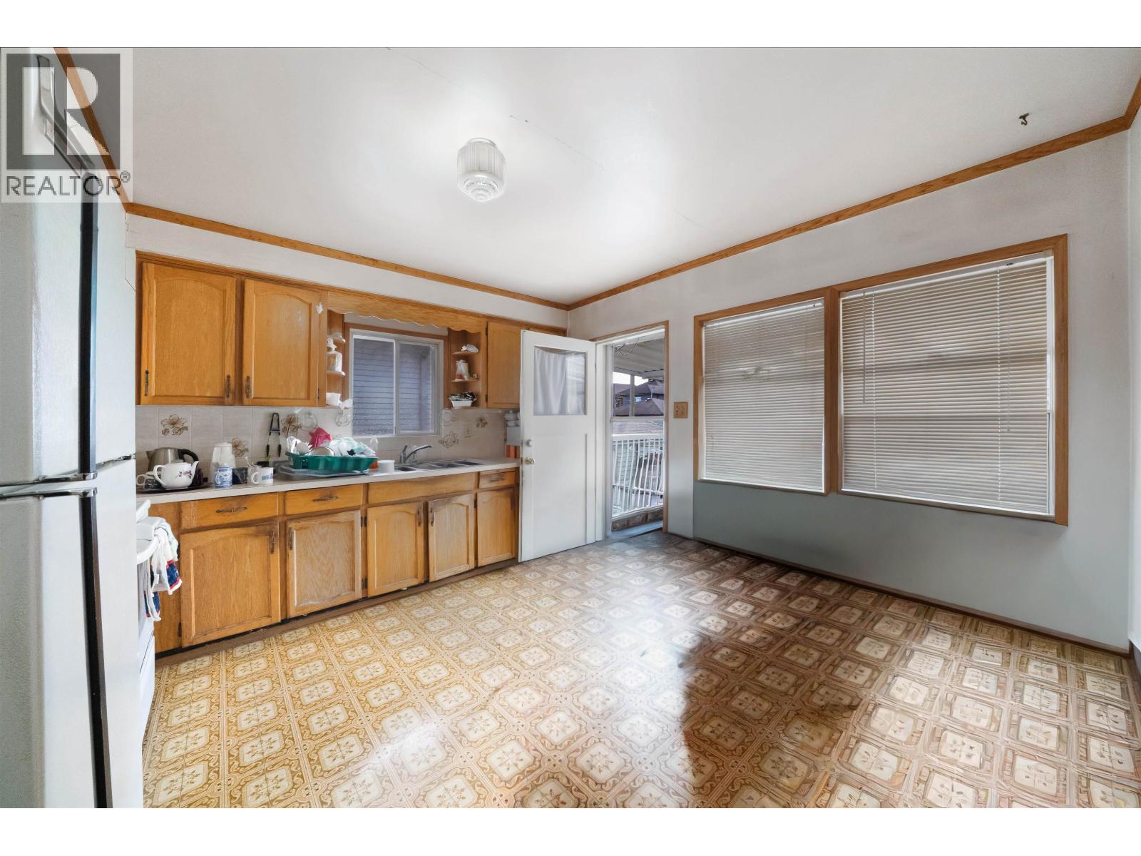 Listing Picture 5 of 10 : 2616 VENABLES STREET, Vancouver / 溫哥華 - 魯藝地產 Yvonne Lu Group - MLS Medallion Club Member