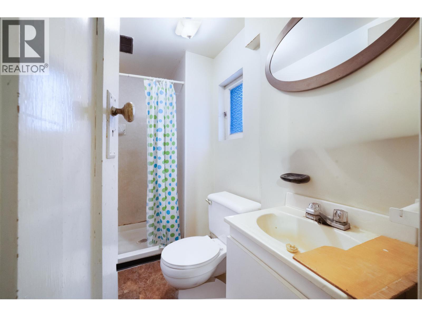 Listing Picture 7 of 10 : 2616 VENABLES STREET, Vancouver / 溫哥華 - 魯藝地產 Yvonne Lu Group - MLS Medallion Club Member