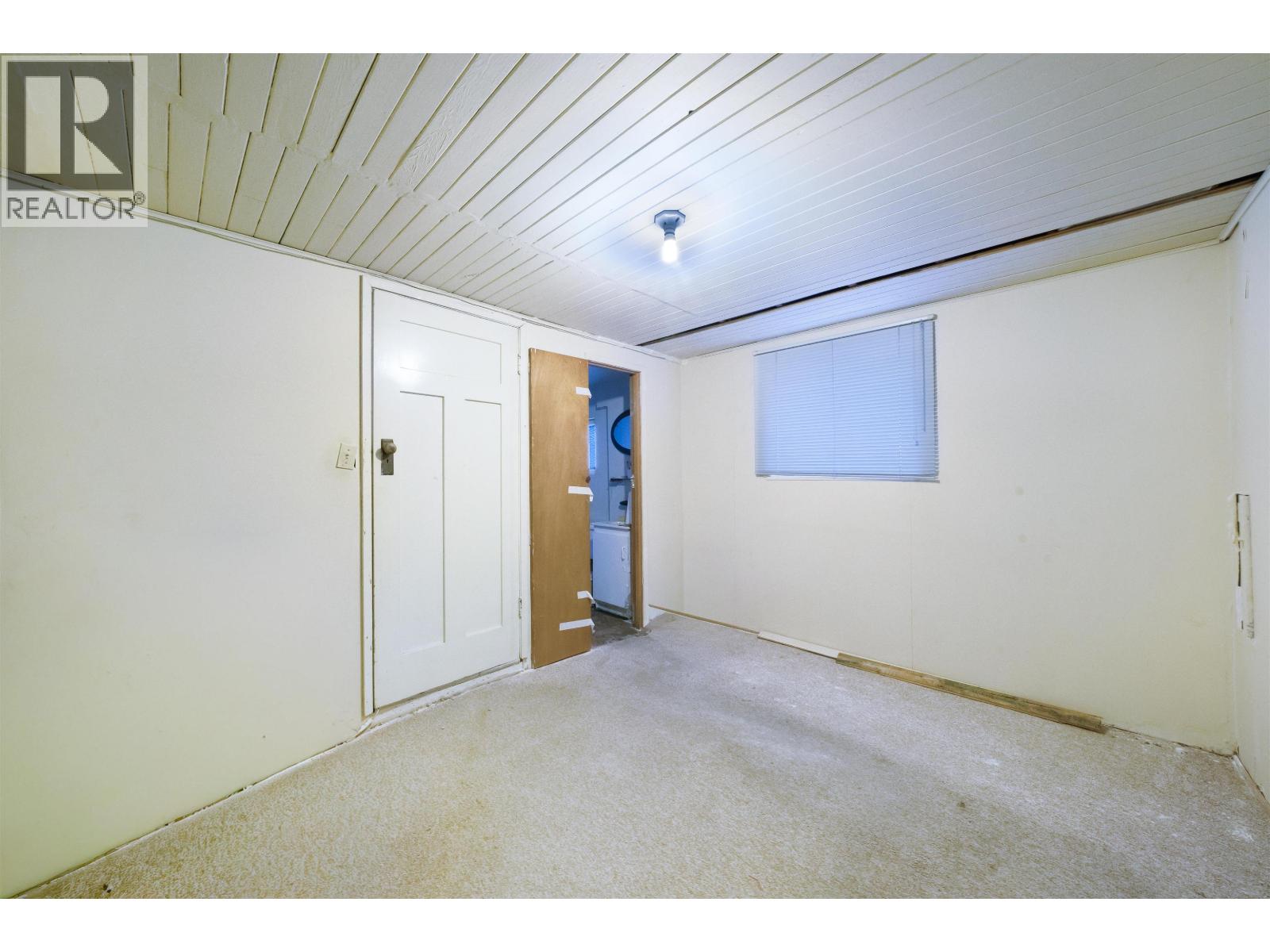 Listing Picture 9 of 10 : 2616 VENABLES STREET, Vancouver / 溫哥華 - 魯藝地產 Yvonne Lu Group - MLS Medallion Club Member