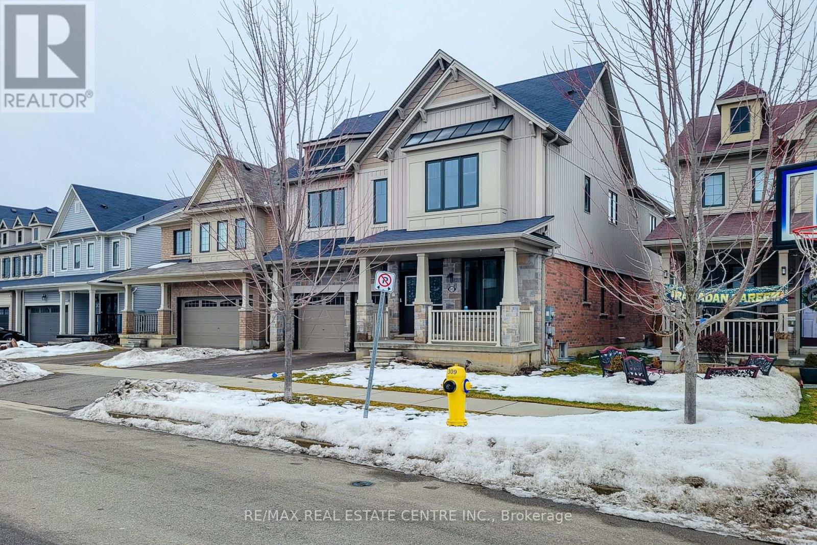 80 Larry Crescent, Haldimand, Ontario  N3W 0B2 - Photo 3 - X12817452