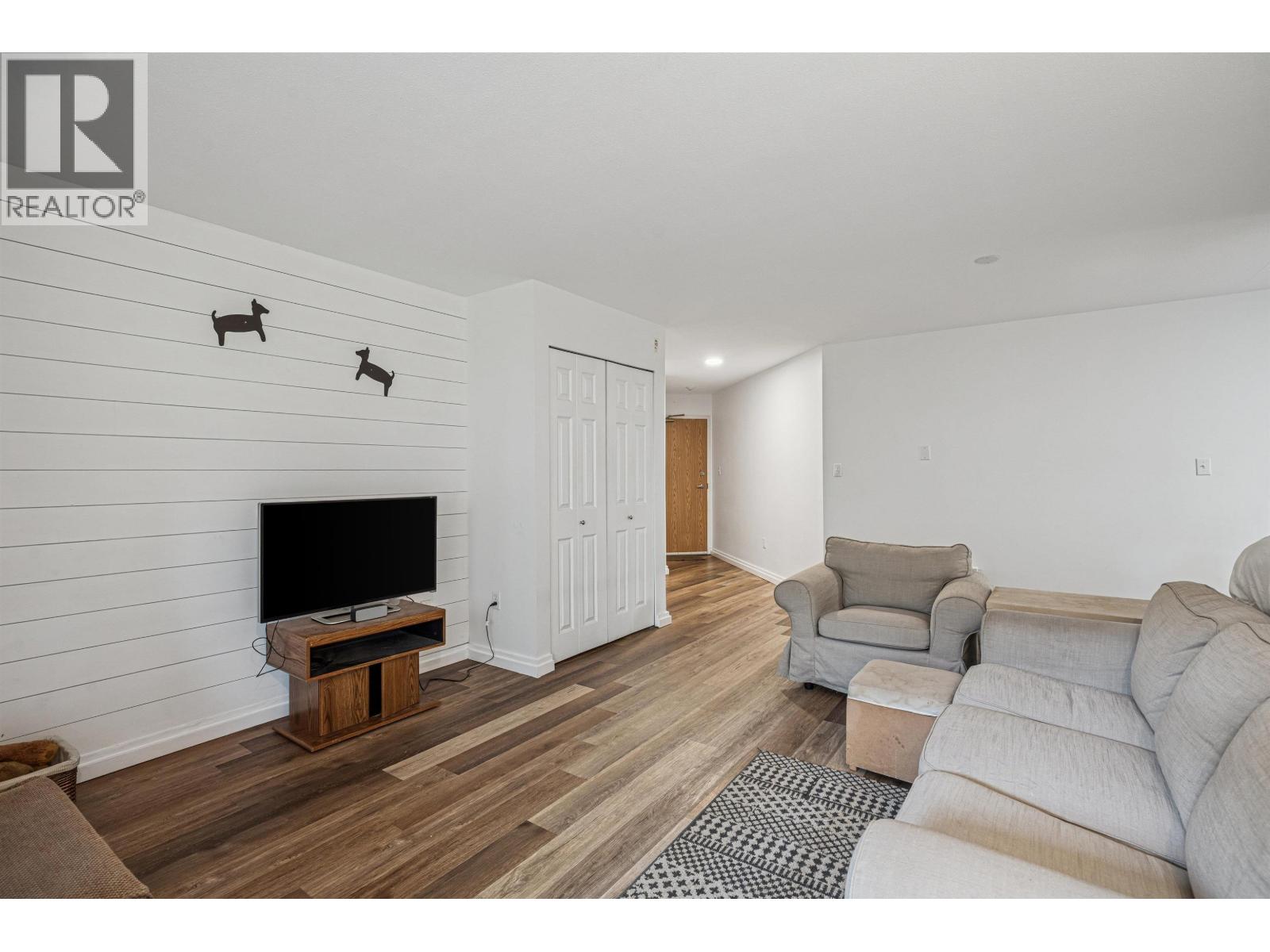 108 1200 Pacific Street, Coquitlam, British Columbia  V3B 6K2 - Photo 3 - R3088373