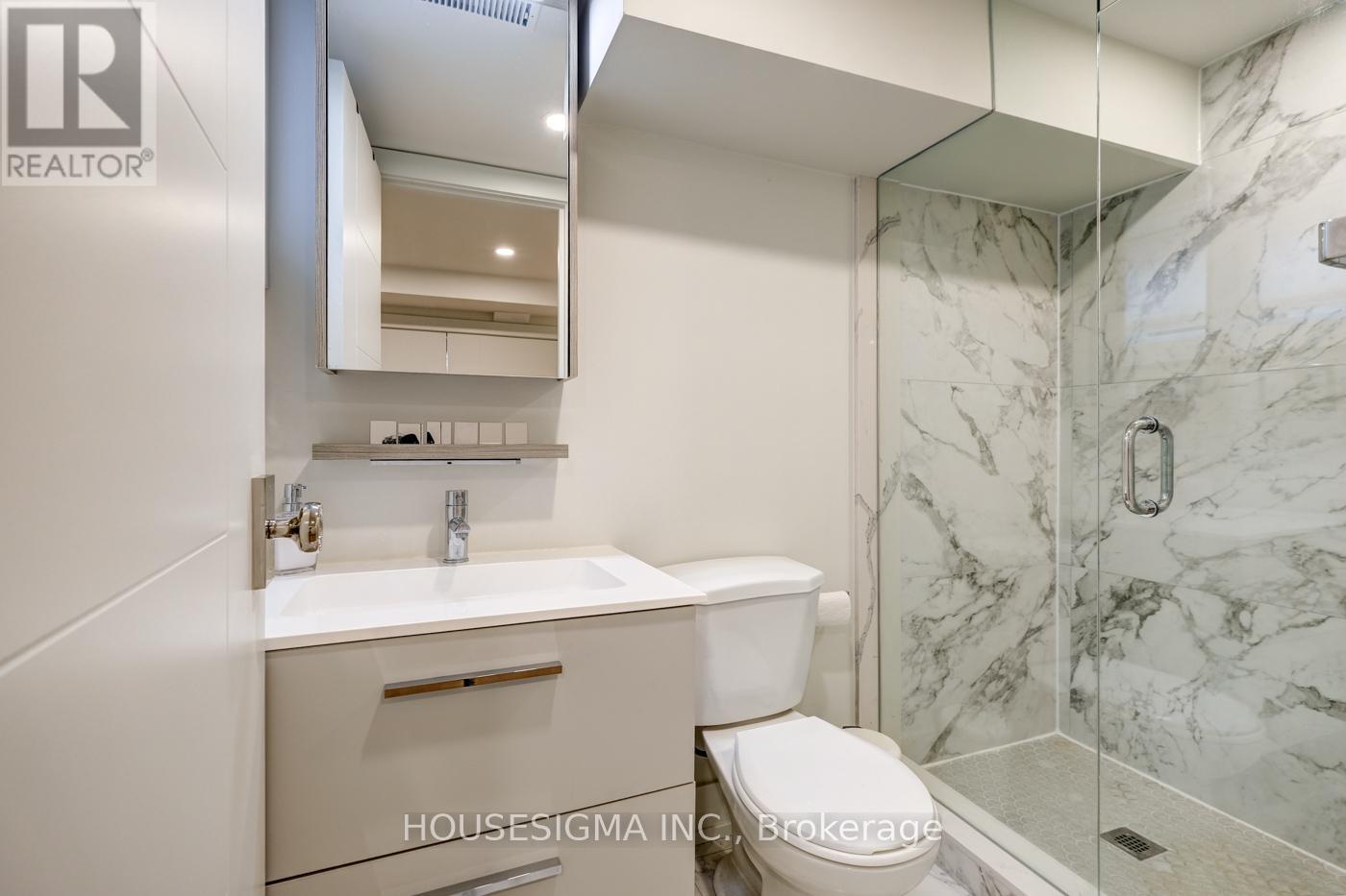 Lower - 274 Roxton Road, Toronto, Ontario  M6G 3P9 - Photo 8 - C12817632