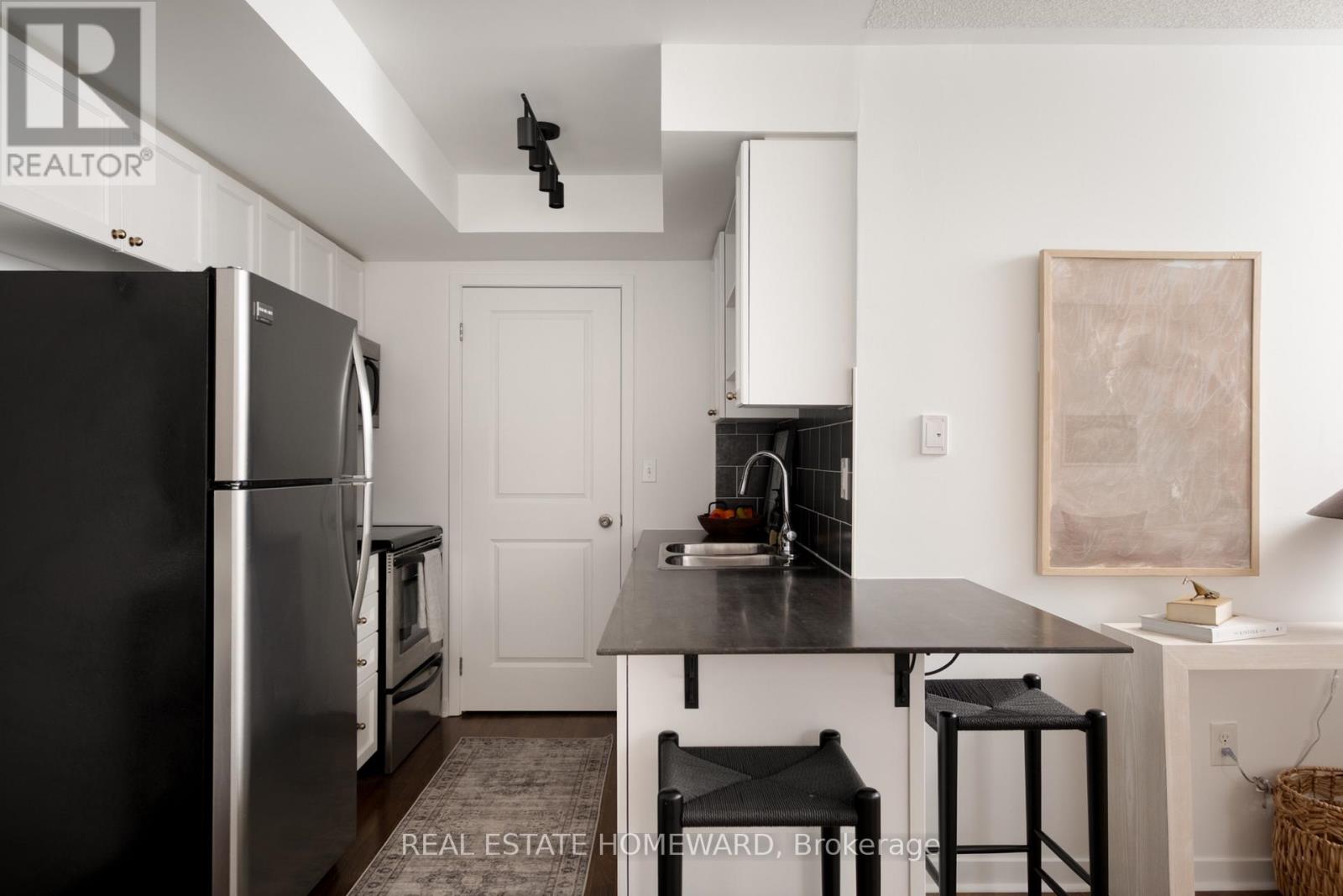 1 - 82 Munro Street, Toronto, Ontario  M4M 2S9 - Photo 7 - E12817622