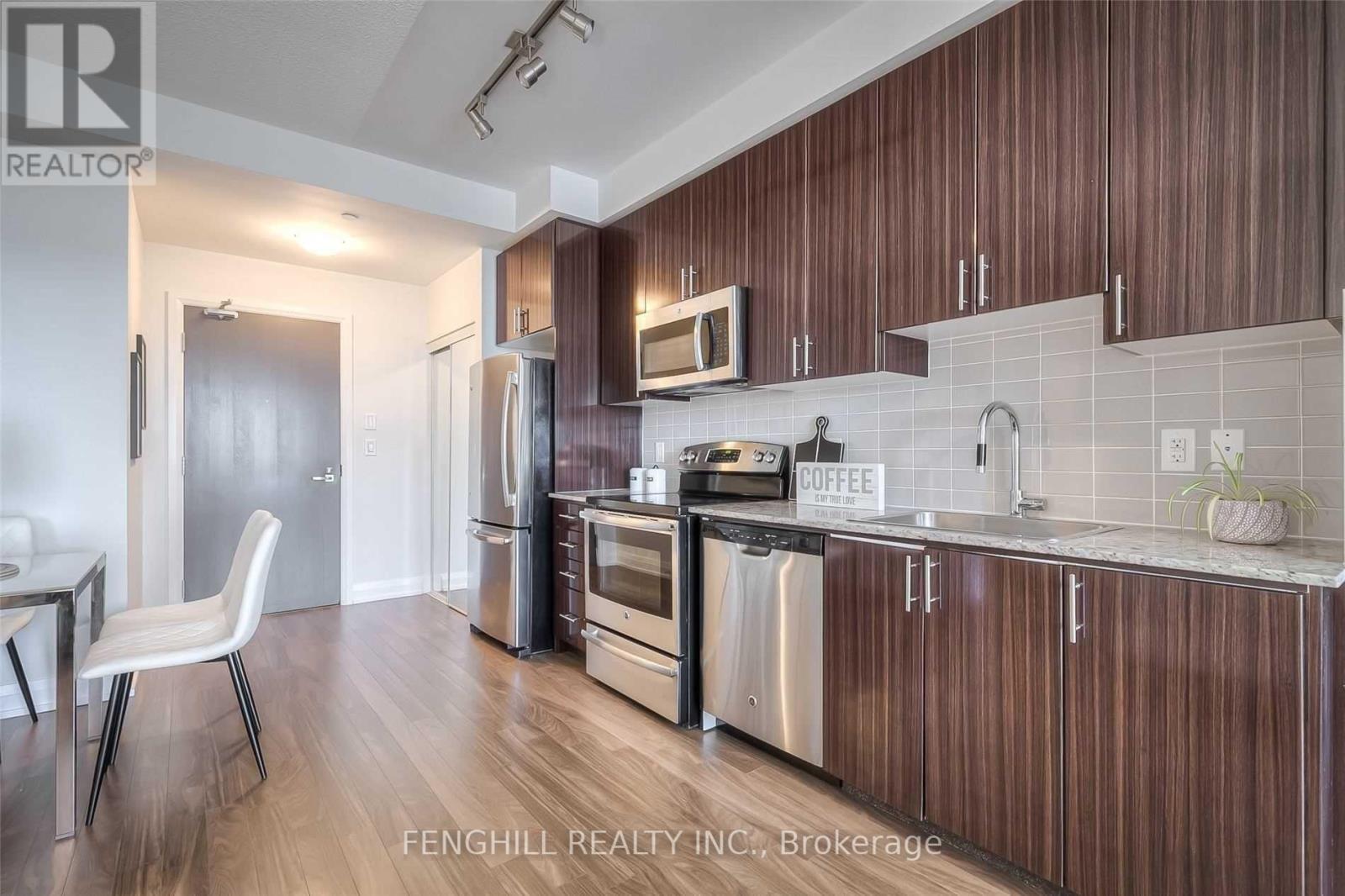 1811 - 7171 Yonge Street, Markham, Ontario  L3T 0C5 - Photo 5 - N12817606