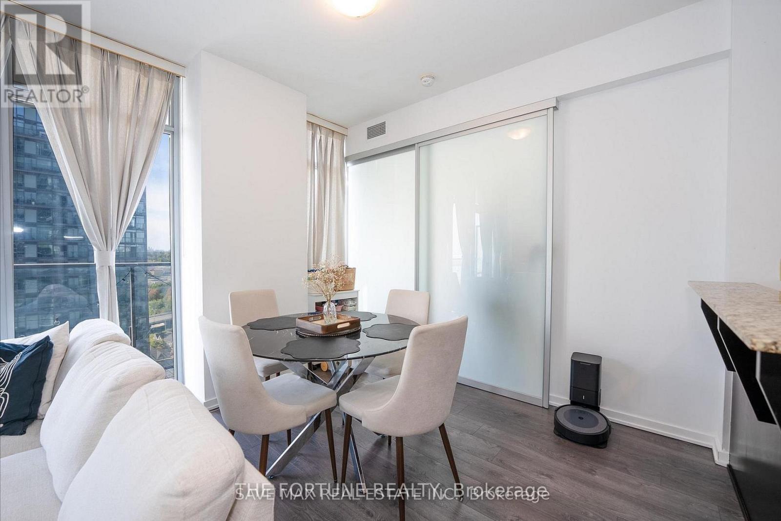 1712 - 103 The Queensway, Toronto, Ontario  M6S 5B3 - Photo 12 - W12817610