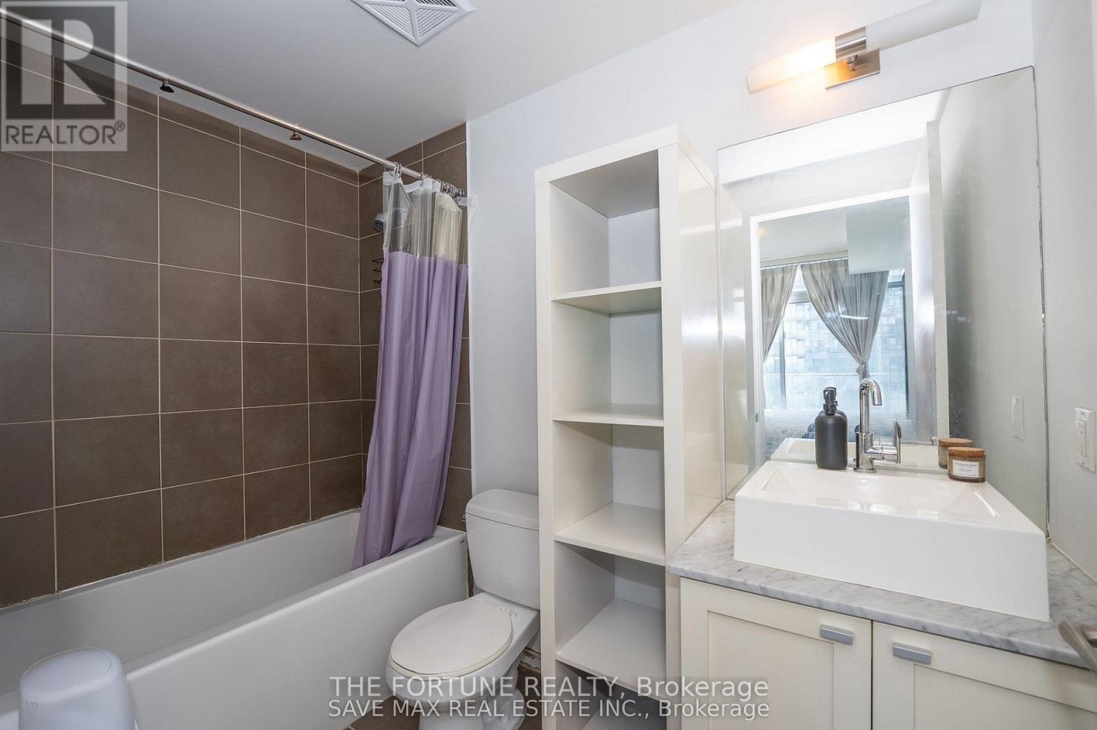 1712 - 103 The Queensway, Toronto, Ontario  M6S 5B3 - Photo 17 - W12817610