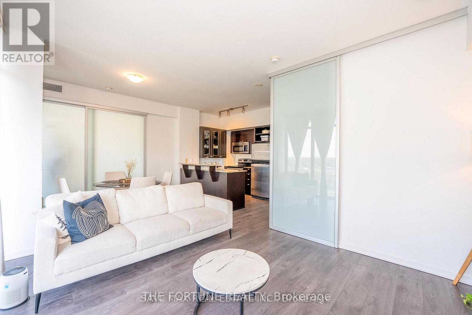 1712 - 103 The Queensway, Toronto, Ontario  M6S 5B3 - Photo 9 - W12817610