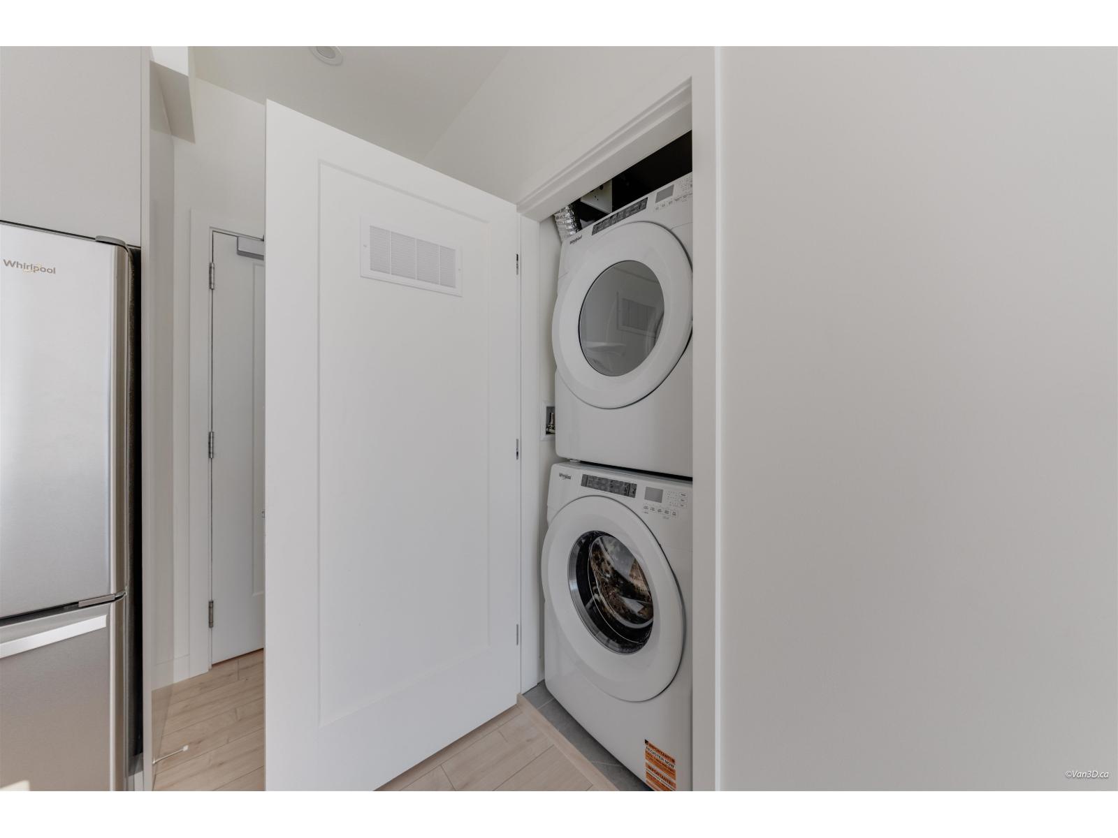 317 13777 75a Avenue, Surrey, British Columbia  V3W 3W4 - Photo 6 - R3092936