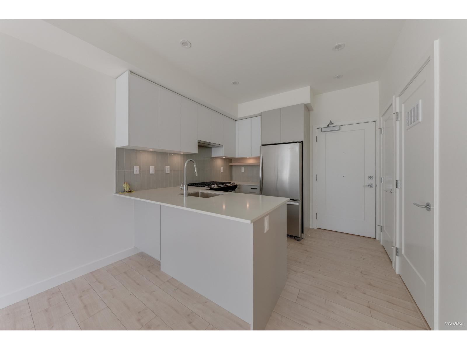 317 13777 75a Avenue, Surrey, British Columbia  V3W 3W4 - Photo 5 - R3092936