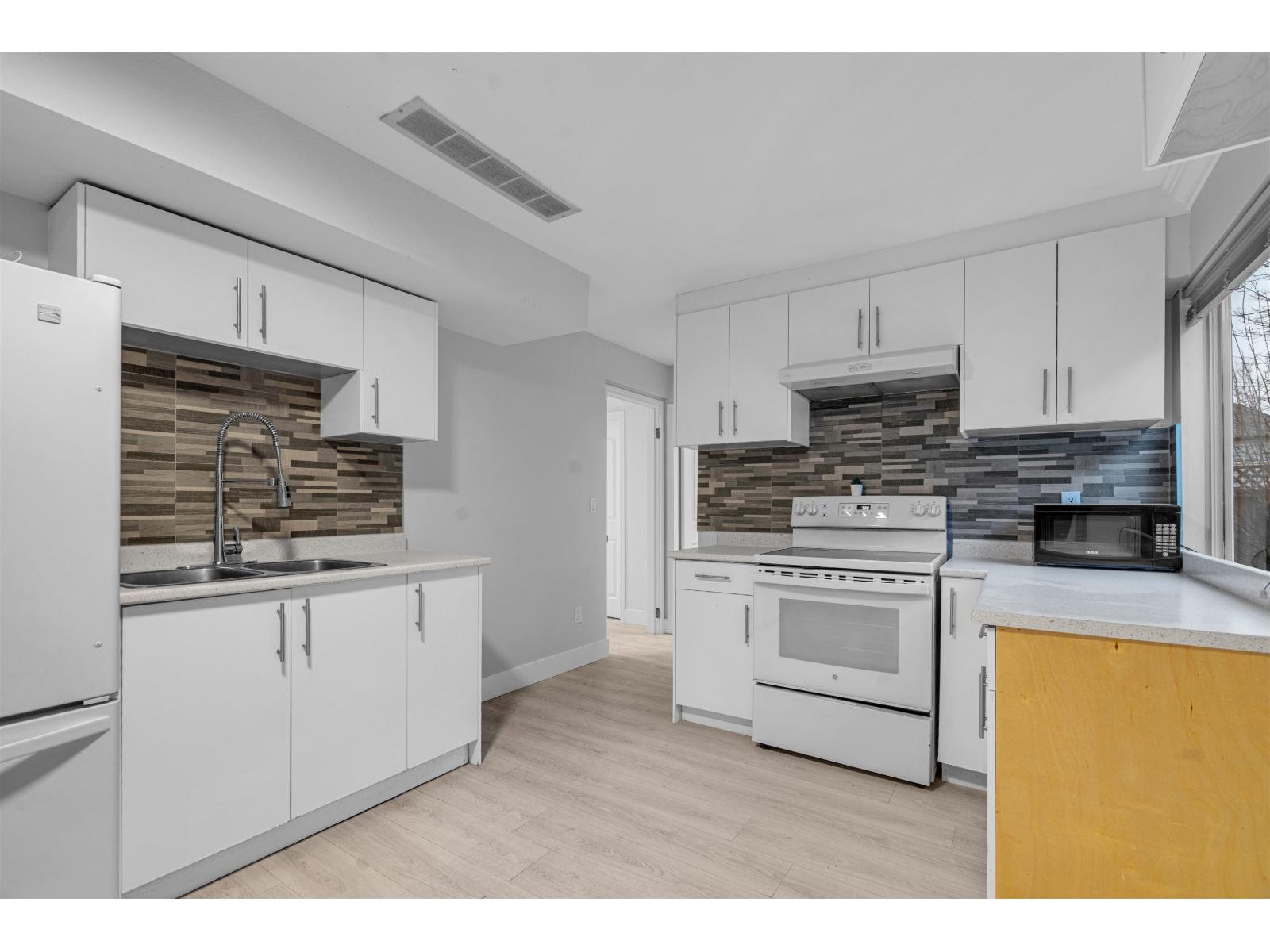 15335 111 Avenue, Surrey, British Columbia  V3R 9H7 - Photo 17 - R3093134