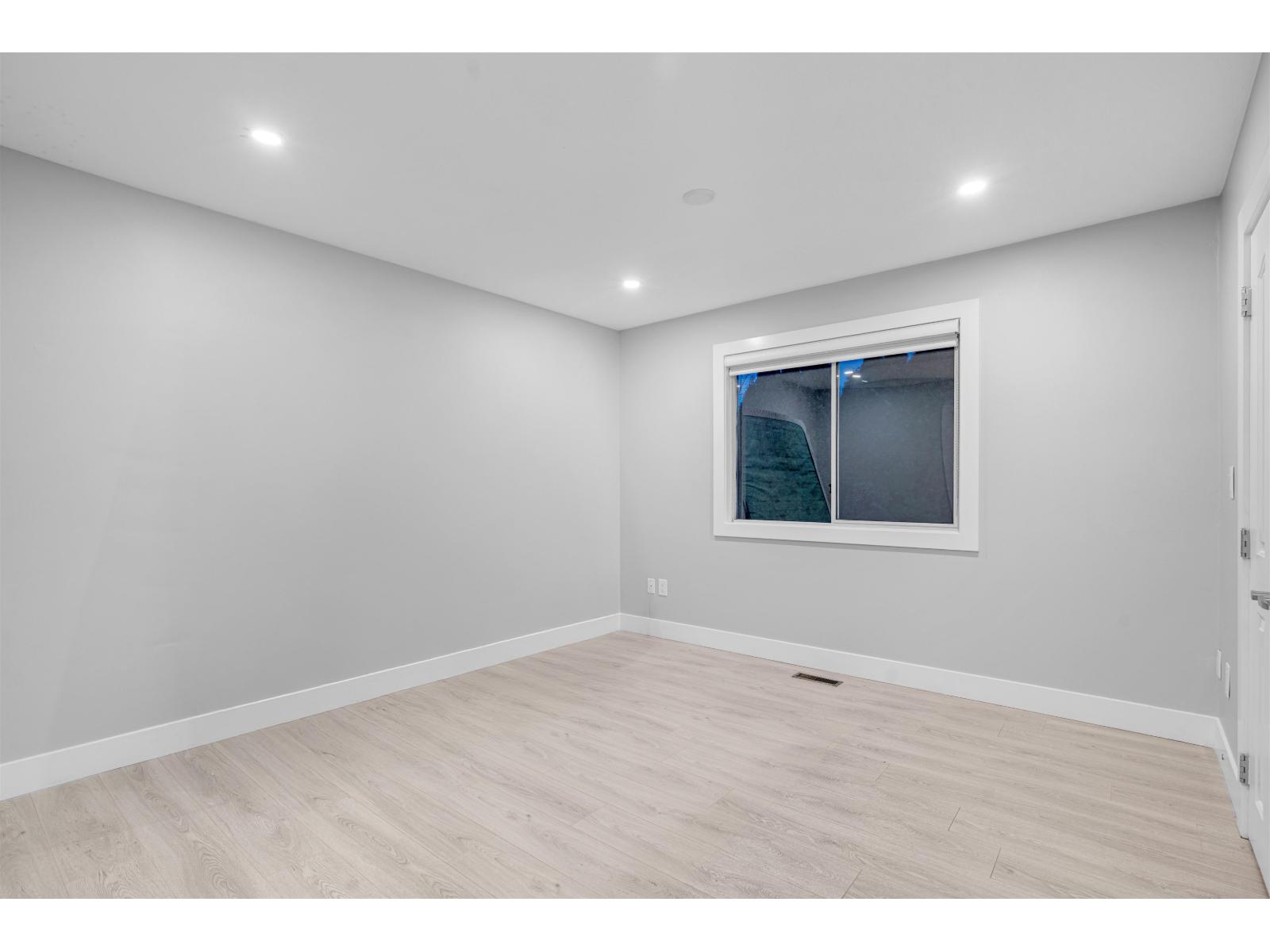 15335 111 Avenue, Surrey, British Columbia  V3R 9H7 - Photo 13 - R3093134