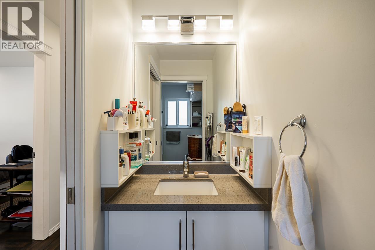 2057 Lorraine Avenue, Coquitlam, British Columbia  V3K 2M7 - Photo 11 - R3092863