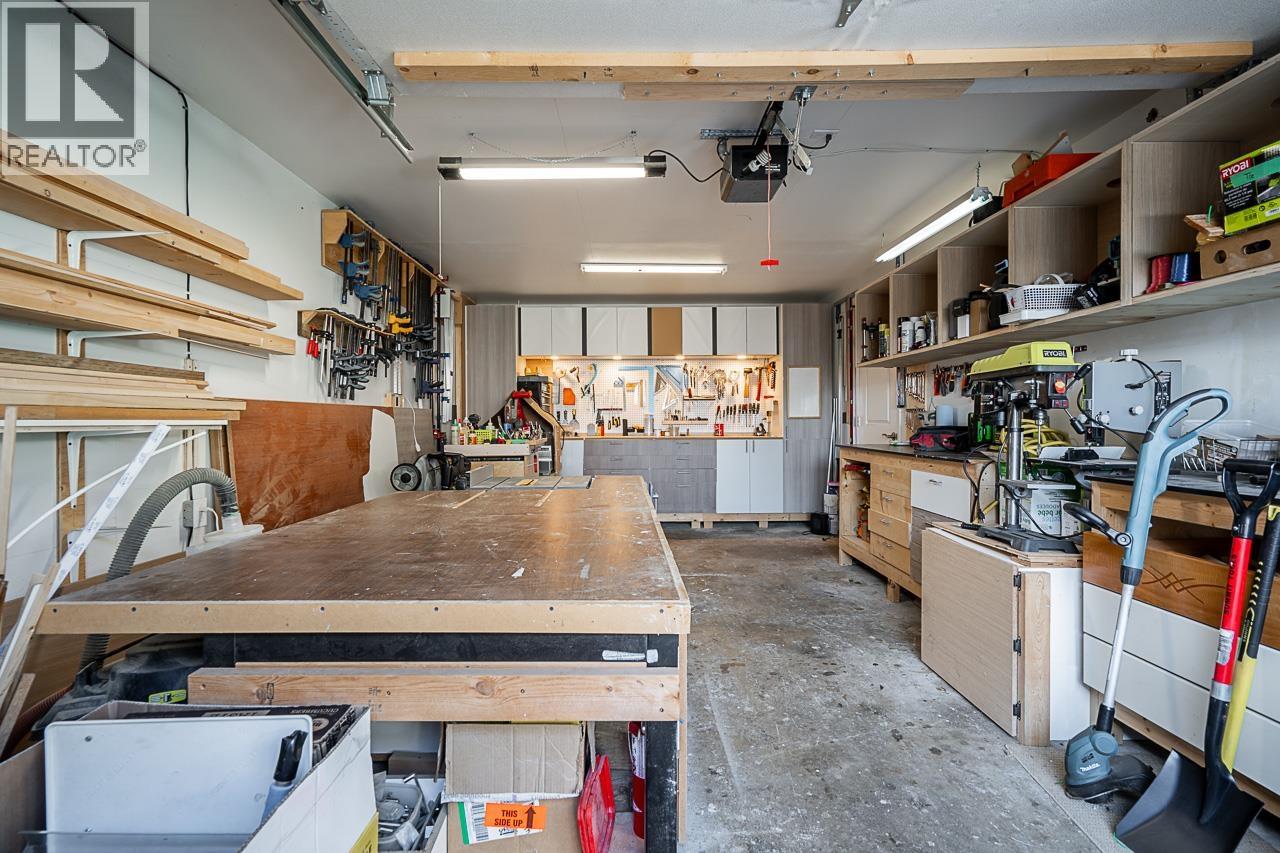 2057 Lorraine Avenue, Coquitlam, British Columbia  V3K 2M7 - Photo 34 - R3092863