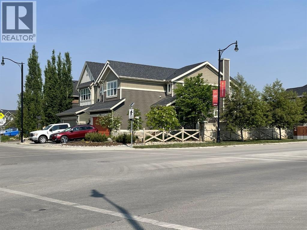 12 Sunrise View, Cochrane, Alberta  T4C 0W3 - Photo 6 - A2287157