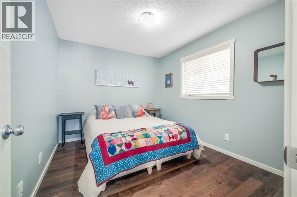 12 Sunrise View, Cochrane, Alberta  T4C 0W3 - Photo 27 - A2287157