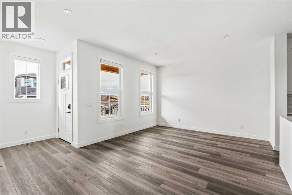 60 Rodelle Terrace Nw, Calgary, Alberta  T3L 0N3 - Photo 4 - A2287405