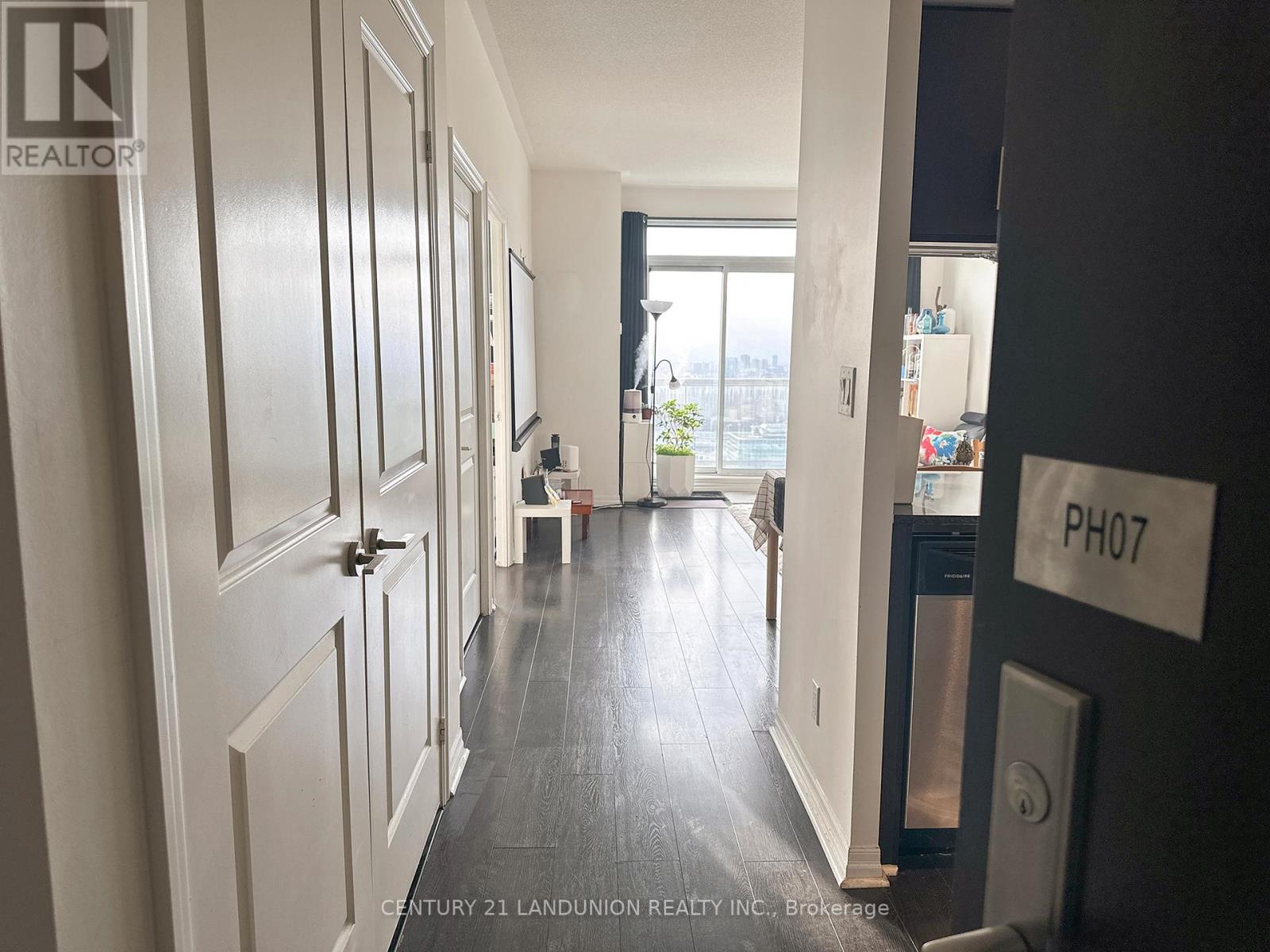 Ph 7 - 30 Heron's Hill Way, Toronto, Ontario  M2J 0A7 - Photo 2 - C12817648