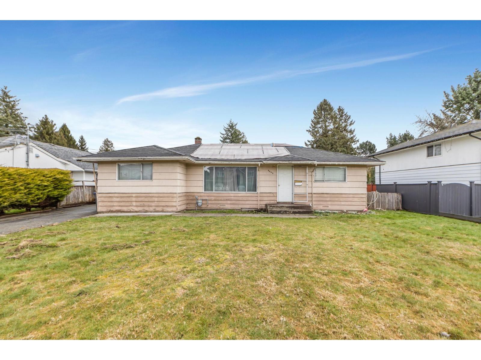 8498 N 122 STREET, surrey, British Columbia