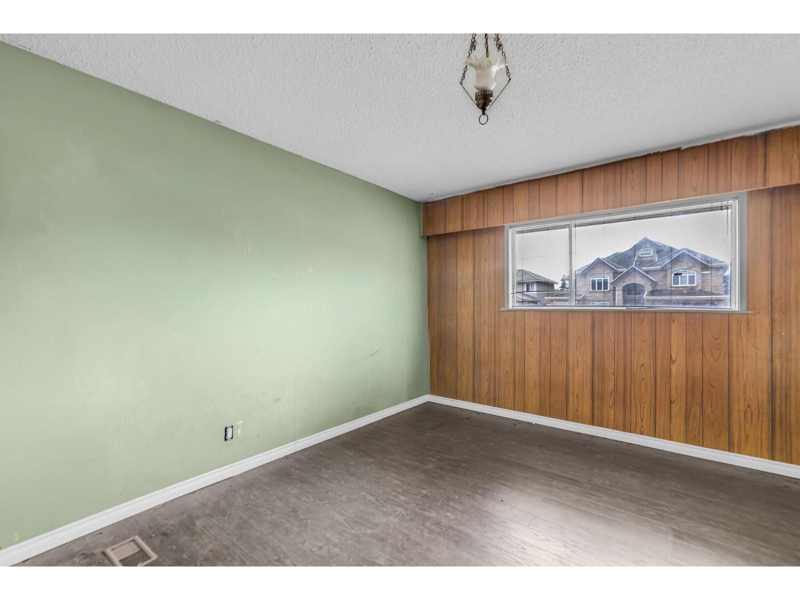 8498 N 122 Street, Surrey, British Columbia  V3W 3T1 - Photo 17 - R3092752