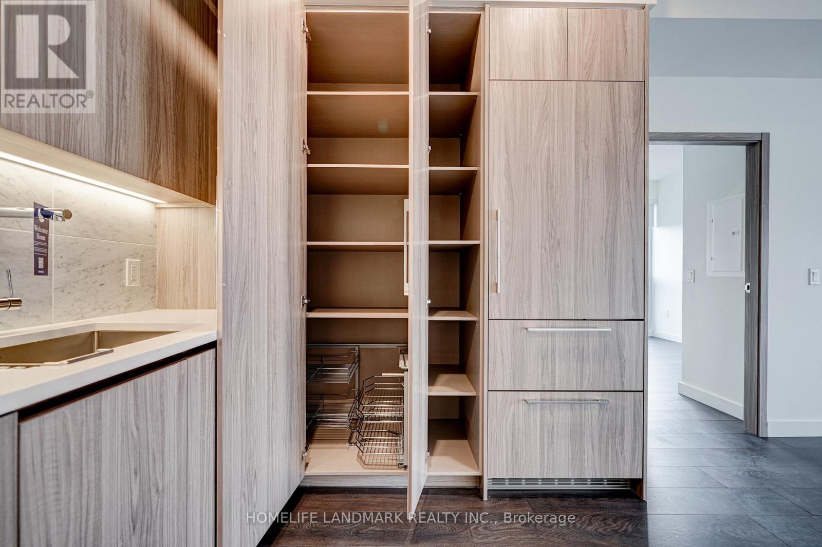 303 - 95 Mcmahon Drive, Toronto, Ontario  M2K 0H2 - Photo 13 - C12817668