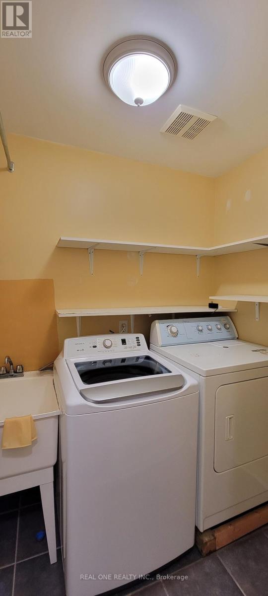 749 Bur Oak Avenue, Markham, Ontario  L6E 1C3 - Photo 16 - N12817664