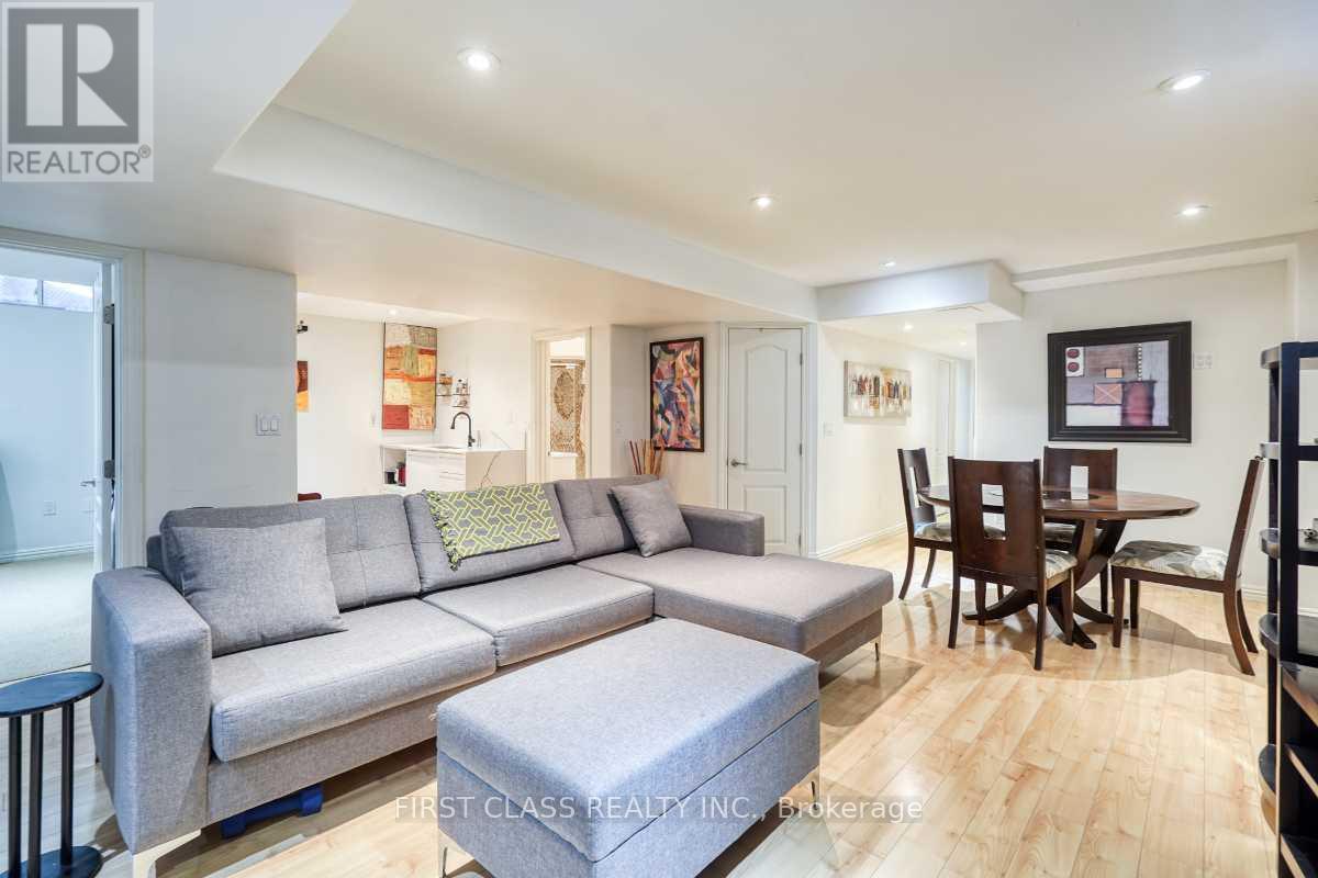 36 Brackenwood Avenue, Richmond Hill, Ontario  L4S 2P3 - Photo 20 - N12817678