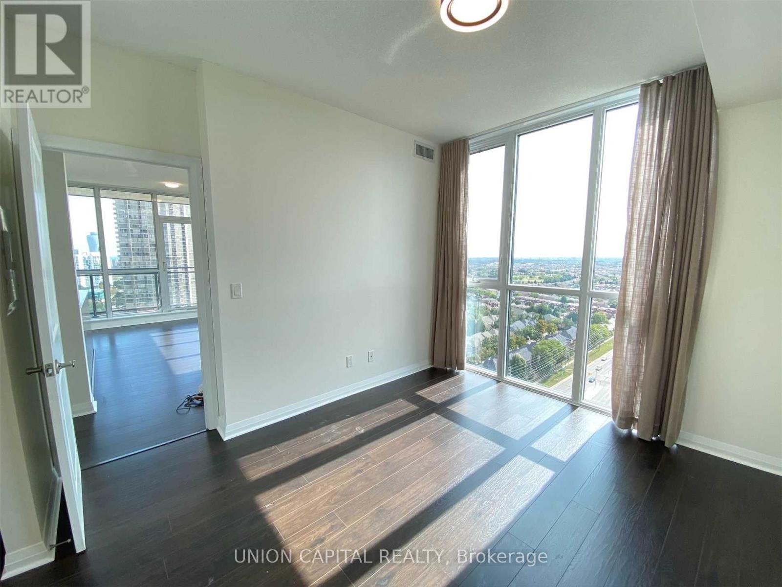 2204 - 75 Eglinton Avenue W, Mississauga, Ontario  L5R 0E5 - Photo 12 - W12817660