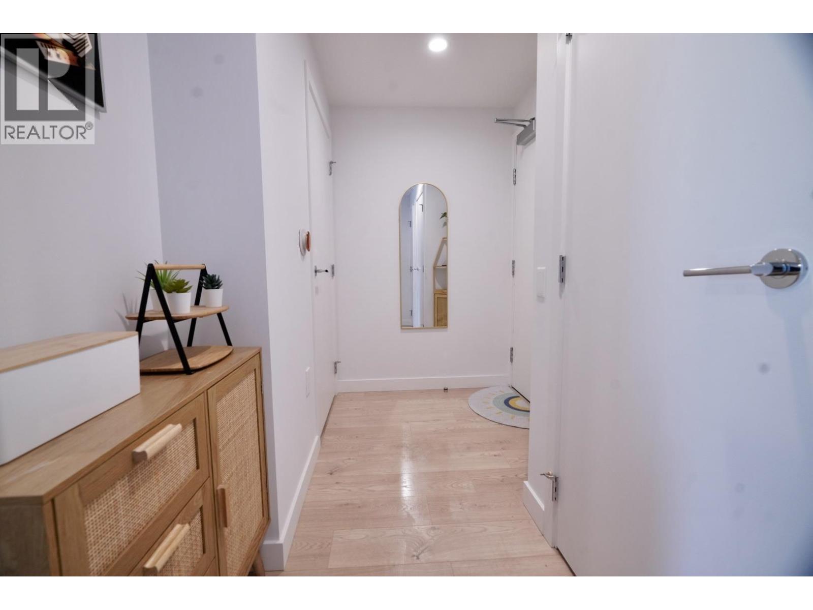 Listing Picture 12 of 26 : 802 2181 MADISON AVENUE, Burnaby / 本拿比 - 魯藝地產 Yvonne Lu Group - MLS Medallion Club Member