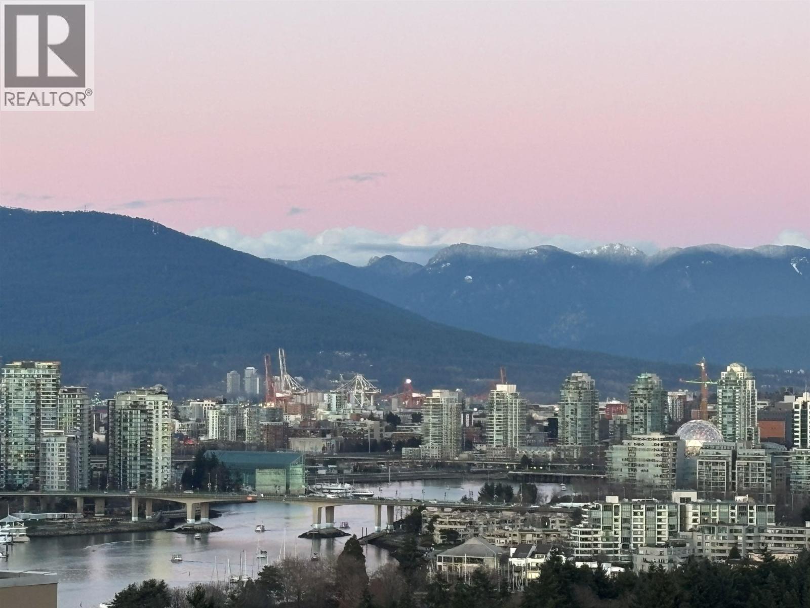 PH 1268 W BROADWAY, Vancouver