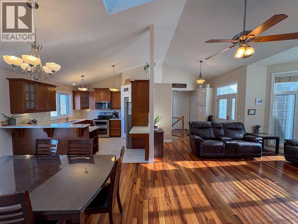 4122 48 Avenue, Mayerthorpe, Alberta  T0E 1N0 - Photo 5 - A2286985