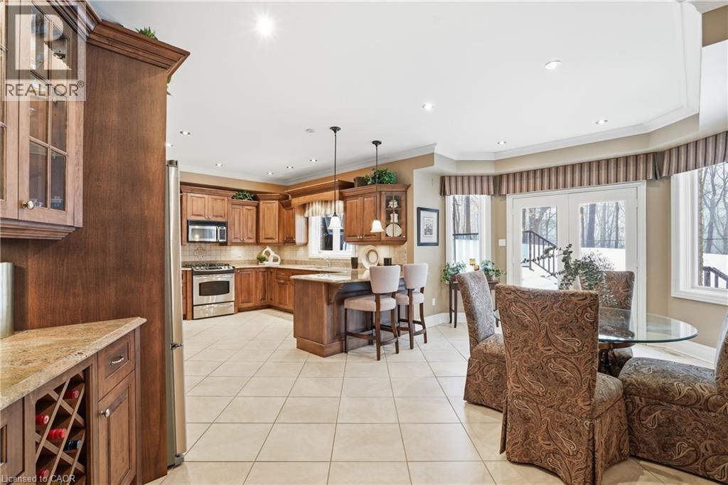 1121 Forestvale Drive, Burlington, Ontario  L7P 4W3 - Photo 14 - 40807307