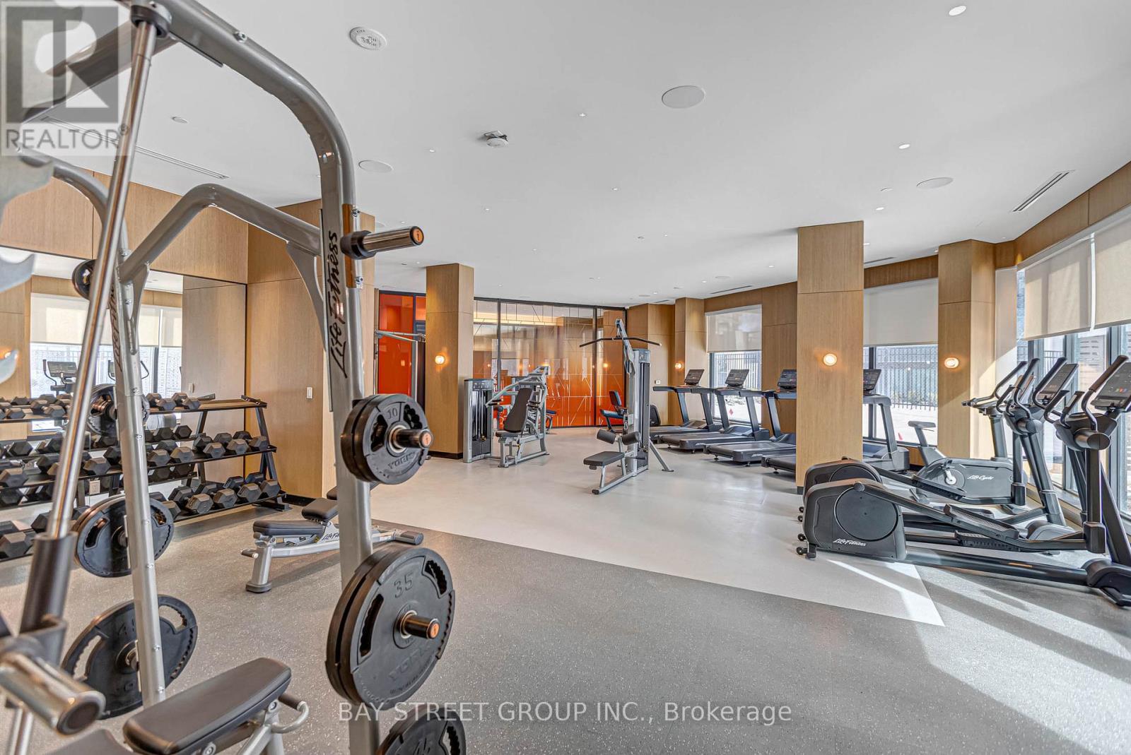 25 Cordova Avenue, Toronto, Ontario  M9A 1B2 - Photo 18 - W12631104