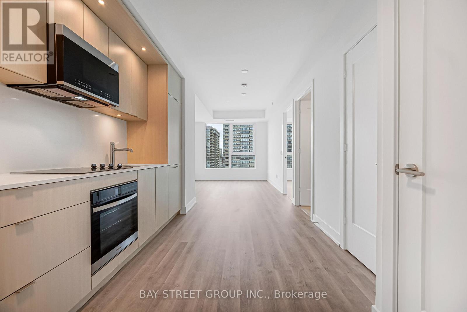 25 Cordova Avenue, Toronto, Ontario  M9A 1B2 - Photo 4 - W12631104