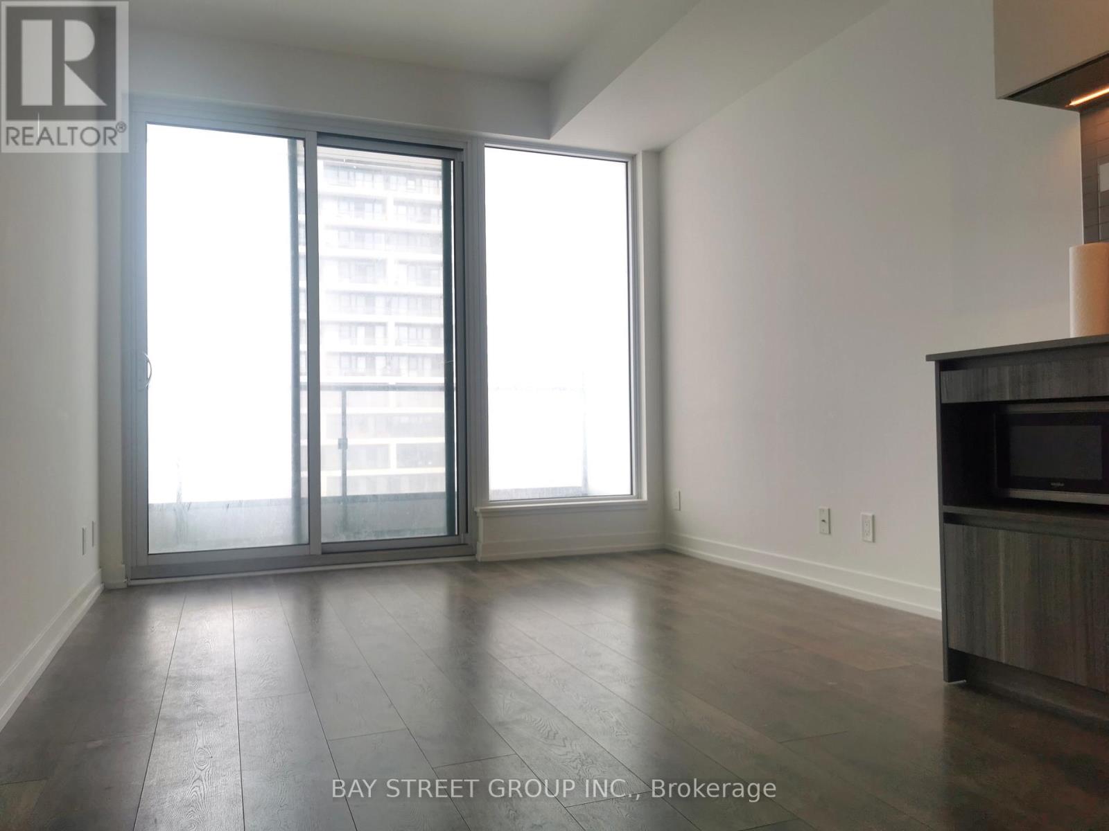 1801 - 5 Buttermill Avenue, Vaughan, Ontario  L4K 0J5 - Photo 12 - N12706120